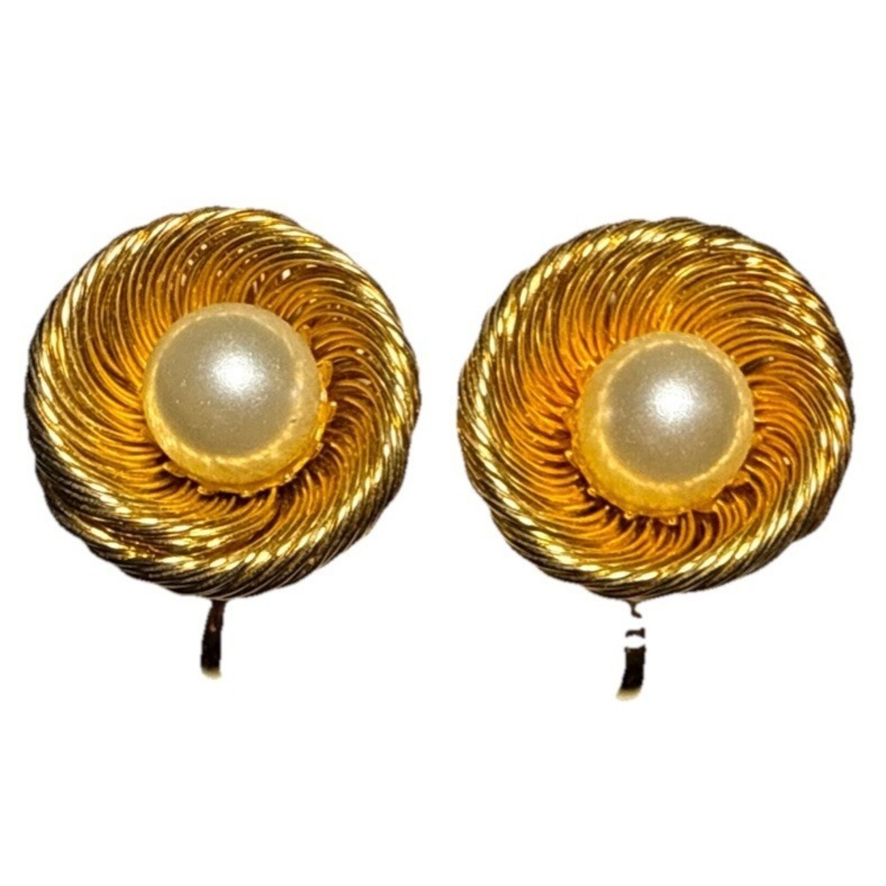 Vintage Gold Tone Wire and Faux Pearl Clip Onโ Earrings J16-6